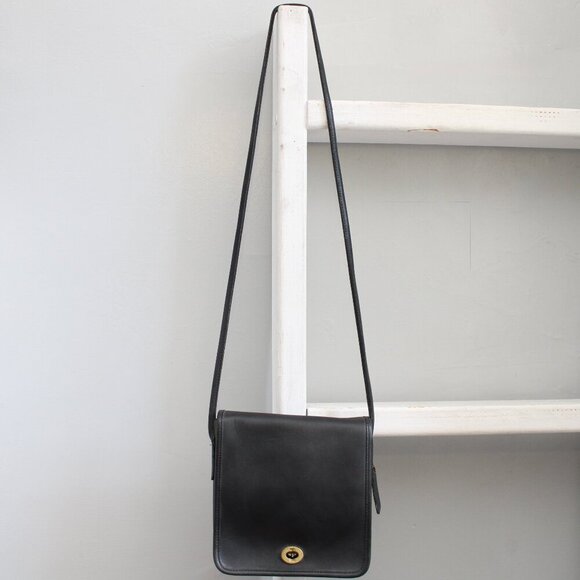 Coach Handbags - Coach VTG 80s Black Leather Compact Pouch Crossbody Bag Made in the USA 0135-596